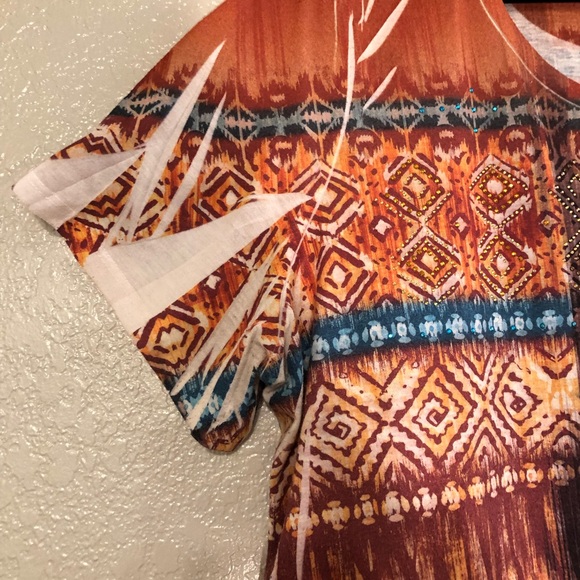 Soft Patterned Tee - Picture 2 of 4